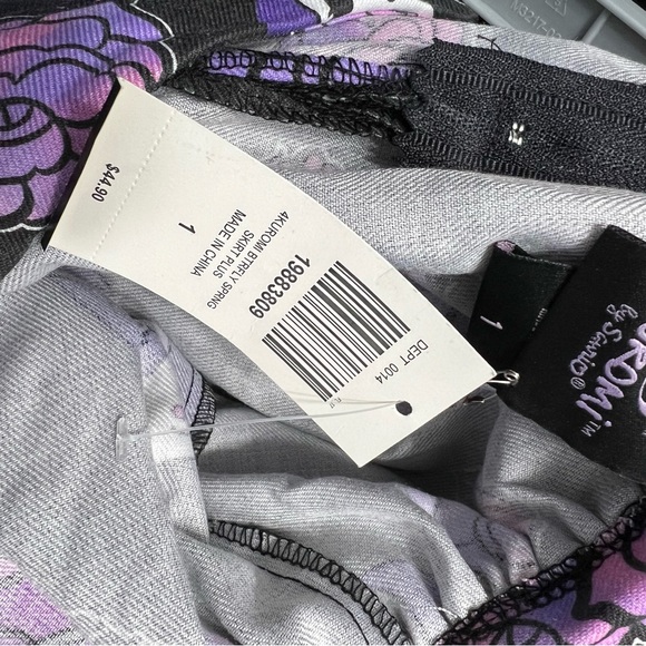 Hot Topic Skirts Hot Topic Kuromi Skirt Poshmark